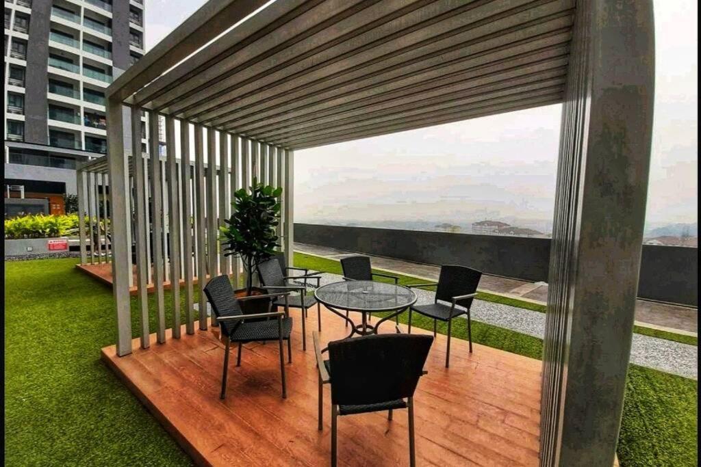 Symphony Tower Studio #9 With Balcony Cheras Eksteriør billede