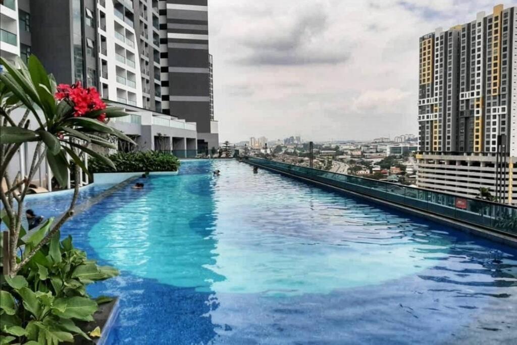 Symphony Tower Studio #9 With Balcony Cheras Eksteriør billede